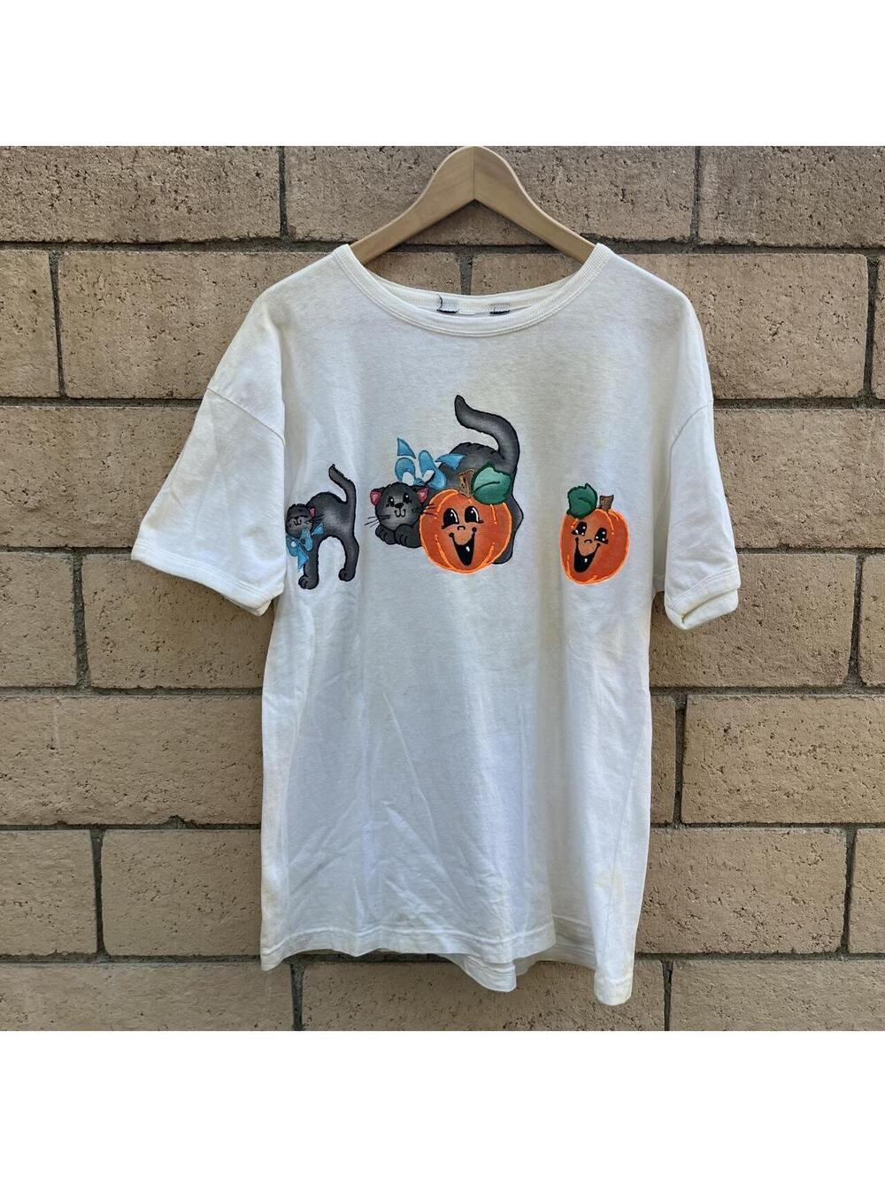 Vintage 90s Halloween cat pumpkin graphic tee | size L